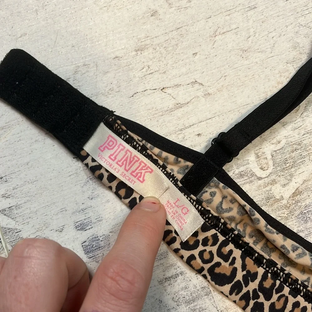 Y2K Victorias Secret Black Lace Plunge Bralette with Leopard Print Size Large